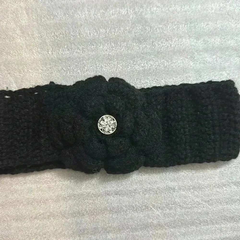 KNITTED HEAD BAND & NECK WARMER
-HAND MADE
ADJUSTABLE SIZE - Picture 2 of 3